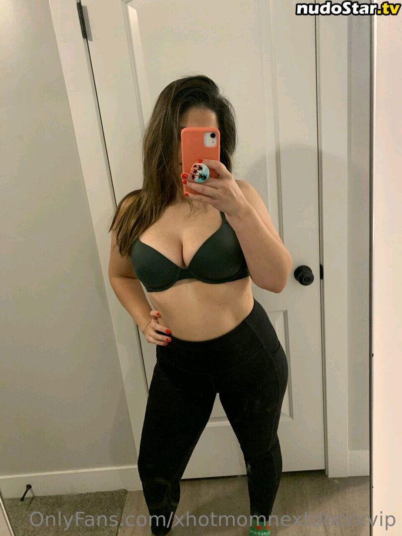 Milf Next Door / xhotmomnextdoorx / xxMilfnextdoorx Nahá OnlyFans Uniknutá Fotka #10