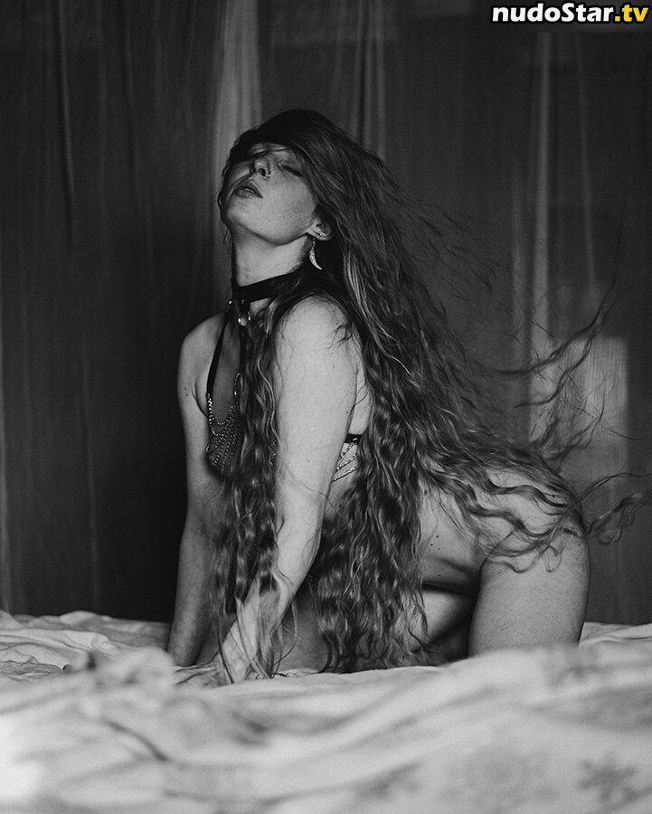 thinloth Nahá OnlyFans Uniknutá Fotka #34