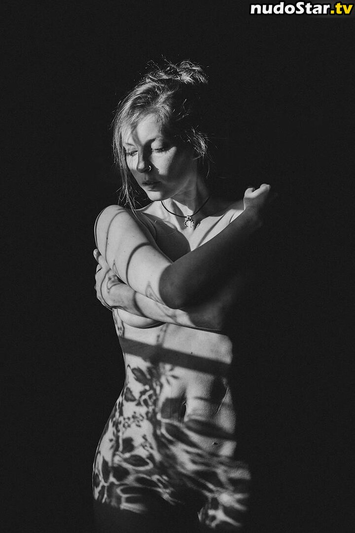 thinloth Nahá OnlyFans Uniknutá Fotka #57